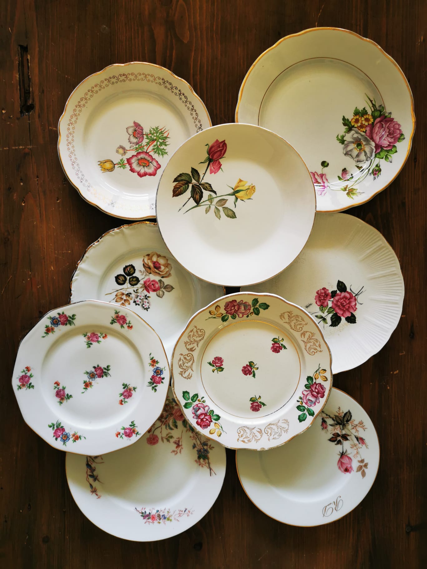 Lot de 5 assiettes fleuries aux couleurs acidulées, années 80, vintage